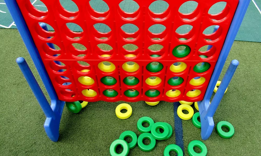 Outdoor 4 in a Row giant game set