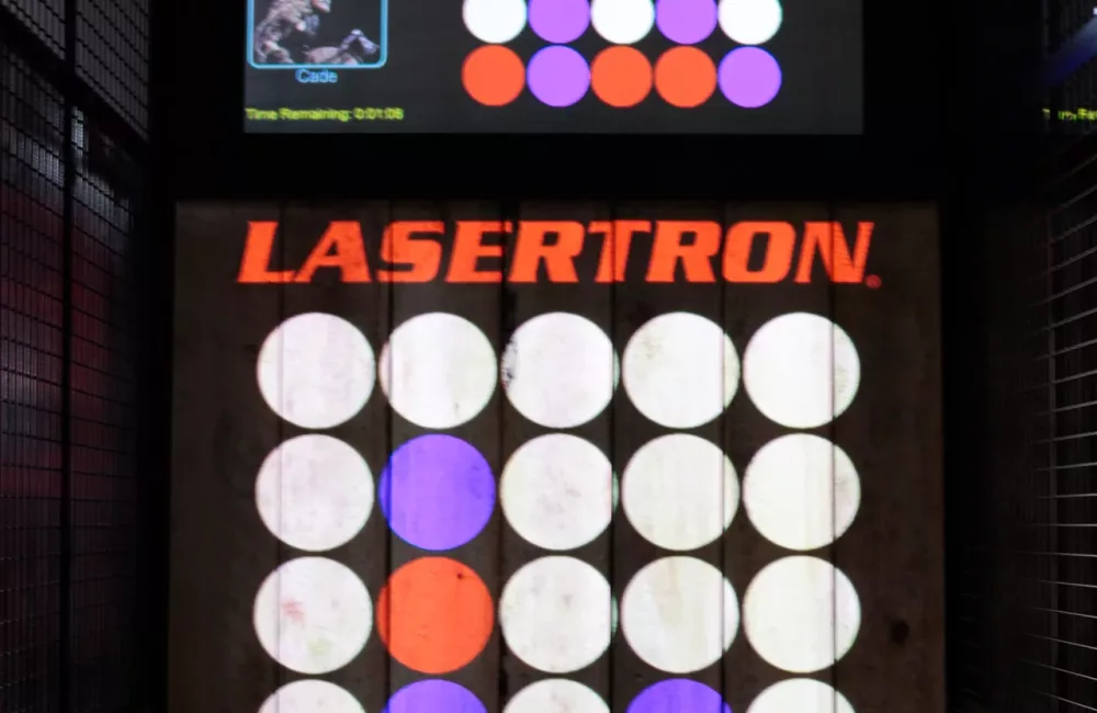 MIX Lasertron Axe Throwing